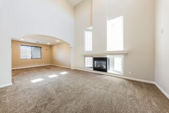 2120 W Eagle Feather Rd in Phoenix, AZ - Building Photo - Building Photo