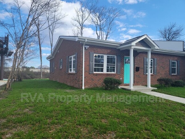 property at 1270 W Moore St