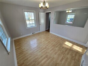 532 Orwood Pl in Syracuse, NY - Building Photo - Building Photo