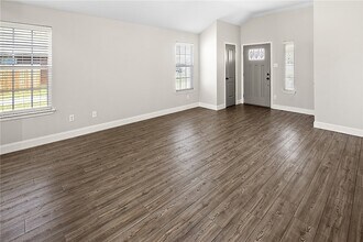 916 Crested Point Dr in College Station, TX - Foto de edificio - Building Photo