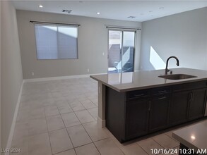 3213 Bertonico Ave in Henderson, NV - Building Photo - Building Photo