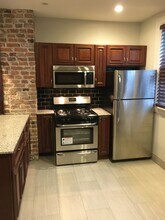 76 Cottage St, Unit Lower Apartment in Buffalo, NY - Foto de edificio - Building Photo