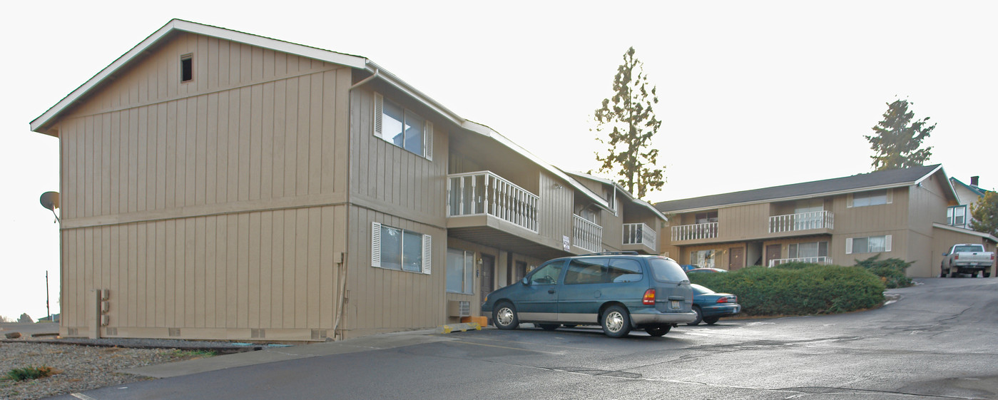 202 N 66th Ave in Yakima, WA - Building Photo