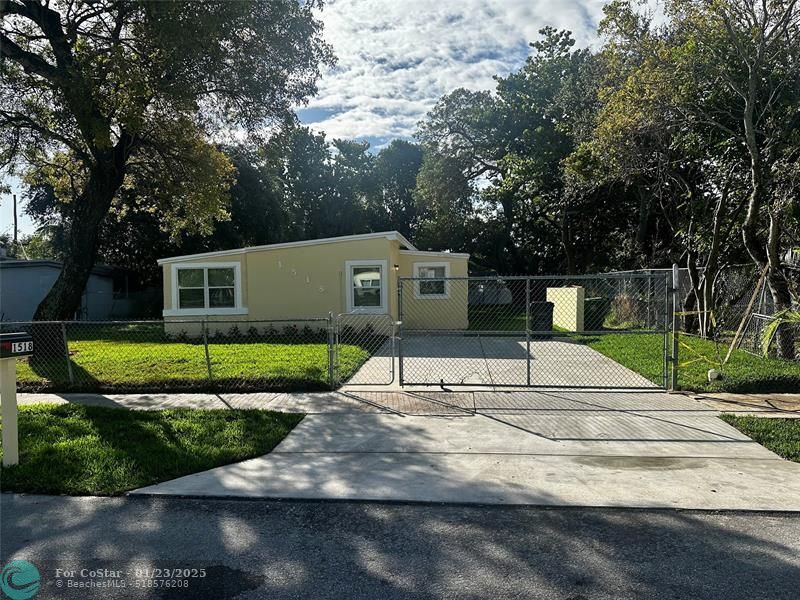 1518 NW 11th St in Fort Lauderdale, FL - Building Photo