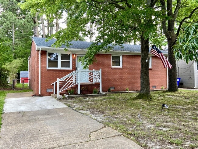 property at 6429 Tuttle Ave