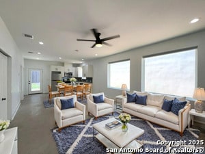 2615 S Flores St in San Antonio, TX - Building Photo - Building Photo