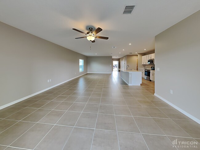276 Garnet Ave in Kissimmee, FL - Building Photo - Building Photo