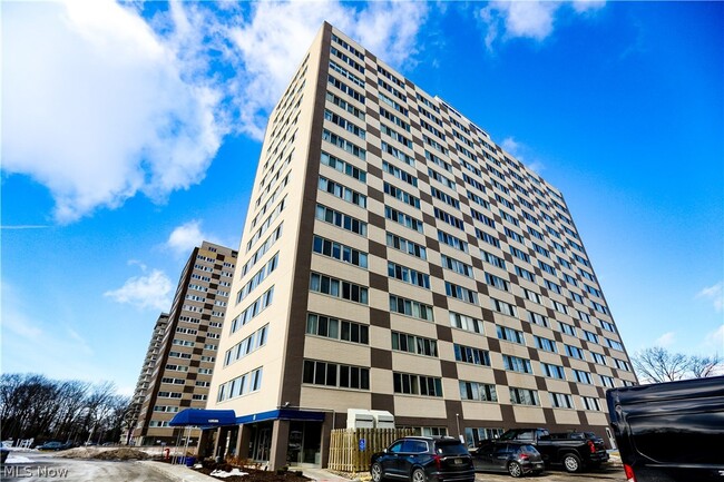 property at 12520 Edgewater Dr