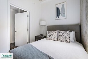 1419 24th Ave, Unit 107 in Seattle, WA - Building Photo