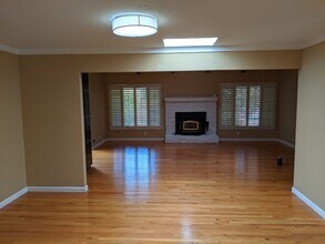 1620 Cordilleras Rd in Emerald Hills, CA - Building Photo - Building Photo