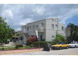 705 Lenox Ave in Miami Beach, FL - Building Photo