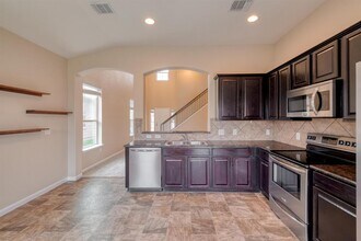 12207 Walter Vaughn Dr in Manor, TX - Building Photo - Building Photo