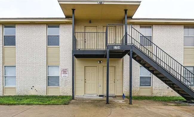 property at 5704 Greengate Dr