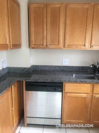 12 Fitz Terrace in Chelsea, MA - Building Photo - Building Photo