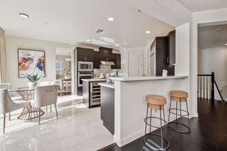 101 Butterweed Ln in Brisbane, CA - Building Photo - Building Photo