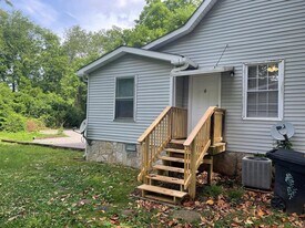 727 N Maple St, Unit A in Murfreesboro, TN - Building Photo