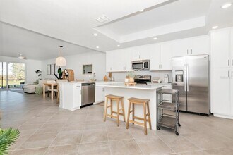 12520 Galapagos Ct, Unit 101 in Venice, FL - Building Photo - Building Photo