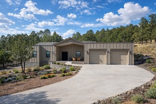 103 Coker Ln in Ruidoso, NM - Building Photo