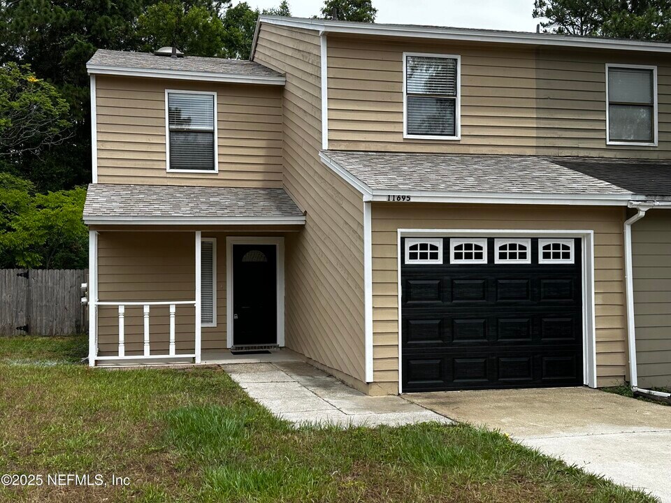11695 Tanager Dr in Jacksonville, FL - Building Photo
