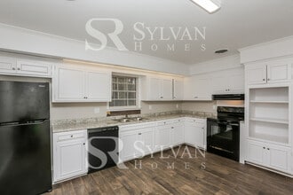 5819 Kings Pl in Jackson, MS - Building Photo - Building Photo