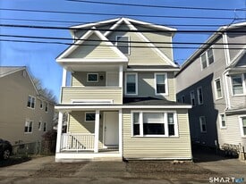 105 Churchill St in Fairfield, CT - Building Photo