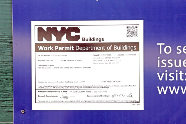 4506 Davis St in Long Island City, NY - Building Photo - Building Photo