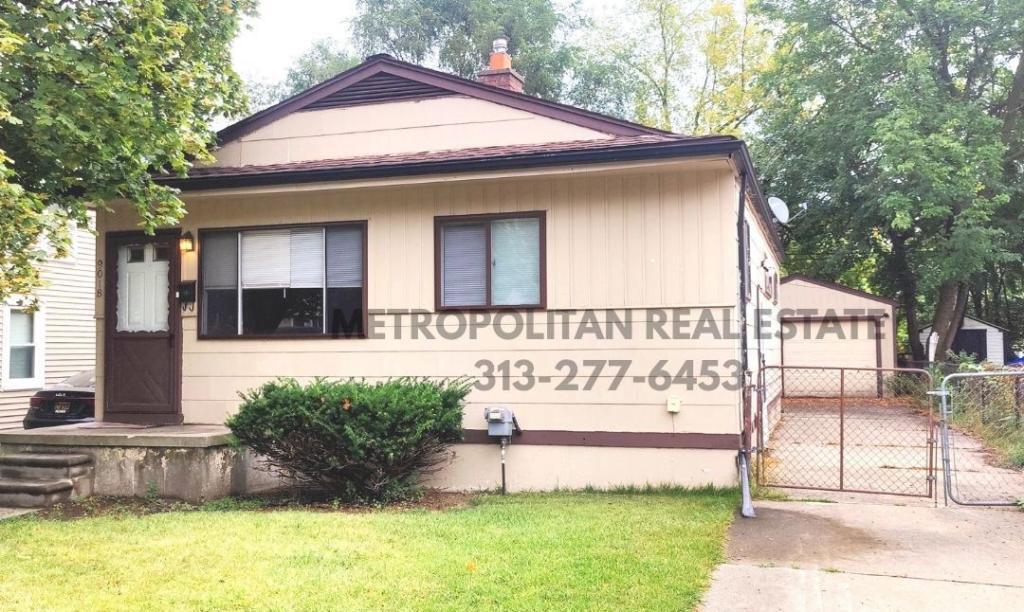 9018 Beatrice in Livonia, MI - Building Photo