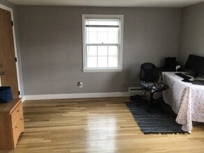 138 Utica St in Quincy, MA - Building Photo - Building Photo
