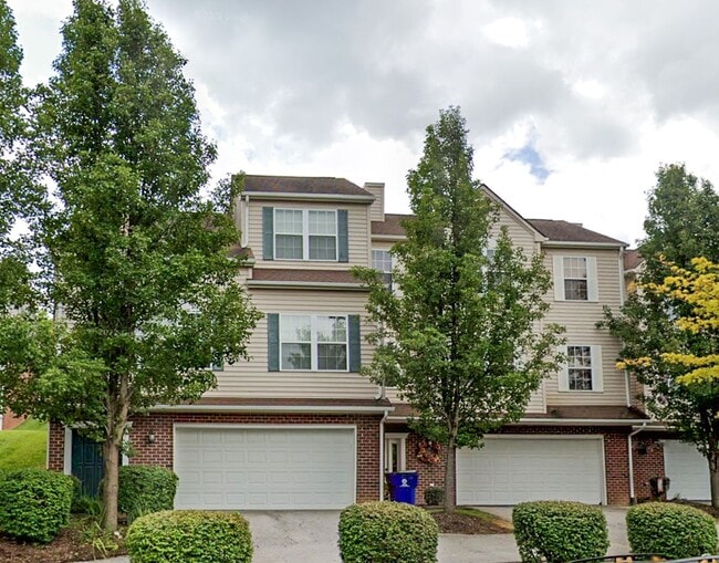 property at 880 Oak Tree Blvd NW