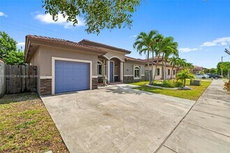 13383 SW 268th Terrace in Homestead, FL - Building Photo - Building Photo