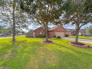 1906 Lantana Spring Ln in Pearland, TX - Foto de edificio - Building Photo