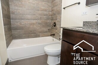5062 N Winchester Ave, Unit 1w in Chicago, IL - Building Photo - Building Photo