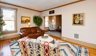 705 Bryden Rd in Columbus, OH - Building Photo - Building Photo