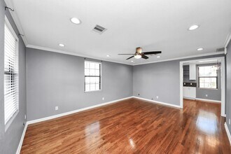 5635 Mc Cracken Rd in Houston, TX - Building Photo - Building Photo