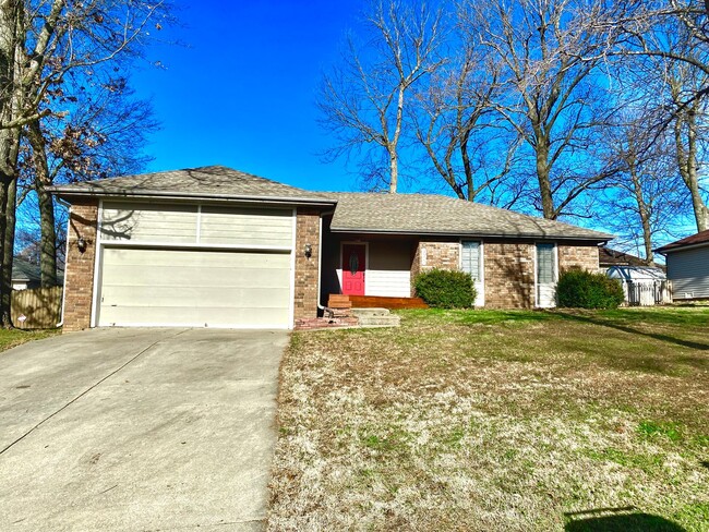 property at 3975 W Lombard St