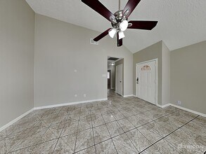 8711 Croteau Dr in Houston, TX - Building Photo - Building Photo