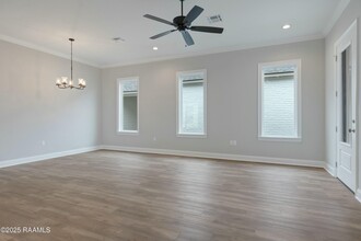 107 Alpine Dr in Lafayette, LA - Building Photo - Building Photo
