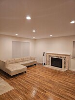 419 Curie Dr in San Jose, CA - Building Photo