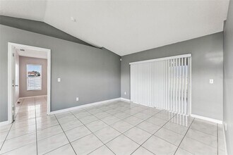 5216 Heatherstone Ct in Kissimmee, FL - Building Photo - Building Photo