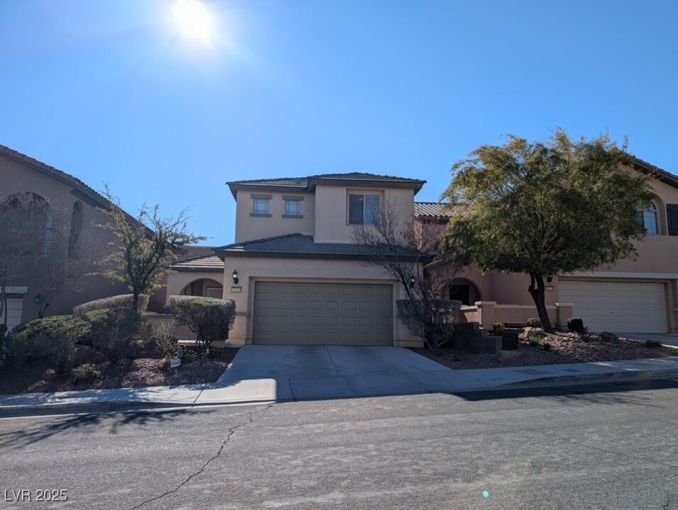 10849 Arusha Ave in Las Vegas, NV - Building Photo