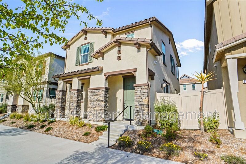 27605 Sawtooth Ln in Santa Clarita, CA - Building Photo