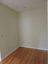 466 Green St, Unit 6 in Cambridge, MA - Building Photo - Building Photo