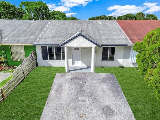 18016 NW 40th Ct