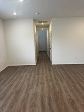 6813 SW Dignity Ave in Bentonville, AR - Foto de edificio - Building Photo