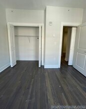 81 Park Dr in Boston, MA - Foto de edificio - Building Photo