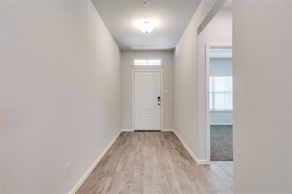9737 Fallston Dr in Fort Worth, TX - Building Photo - Building Photo