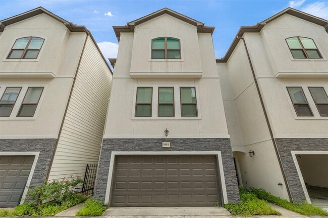 property at 829 Wakefield Dr