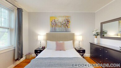 169 Kent St in Brookline, MA - Building Photo - Building Photo