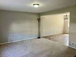 2466 Brandon Ct in Bensalem, PA - Building Photo - Building Photo