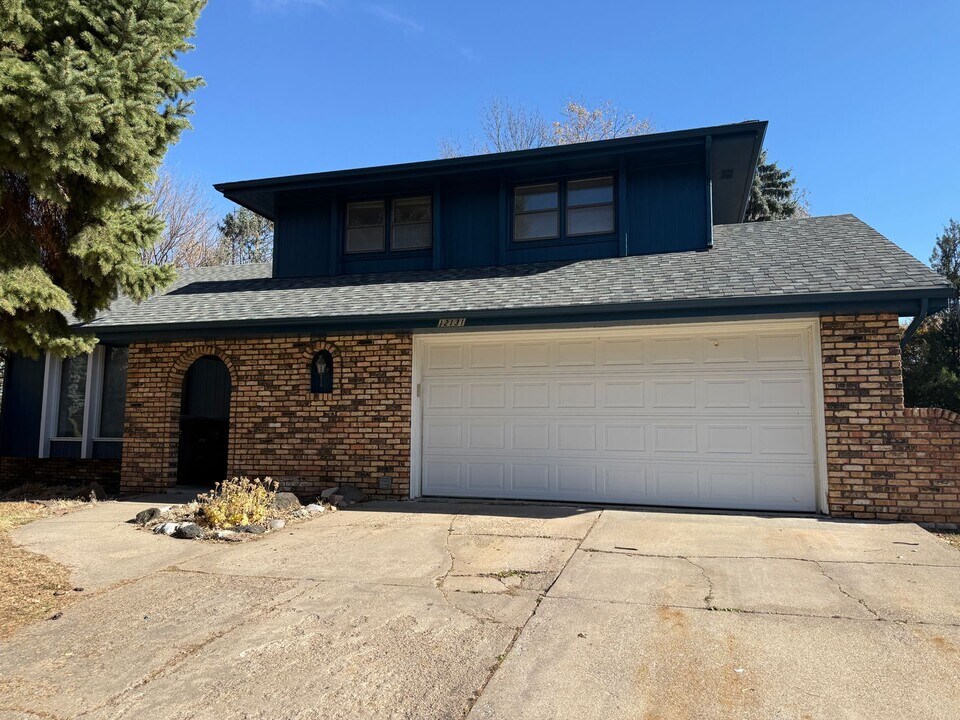 12131 Parker Cir in Omaha, NE - Building Photo